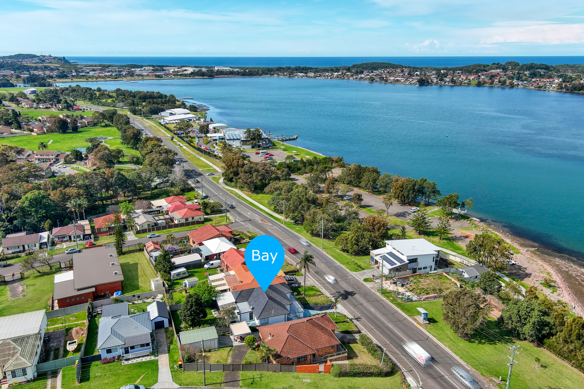 262 Northcliffe Drive Lake Heights NSW 2502